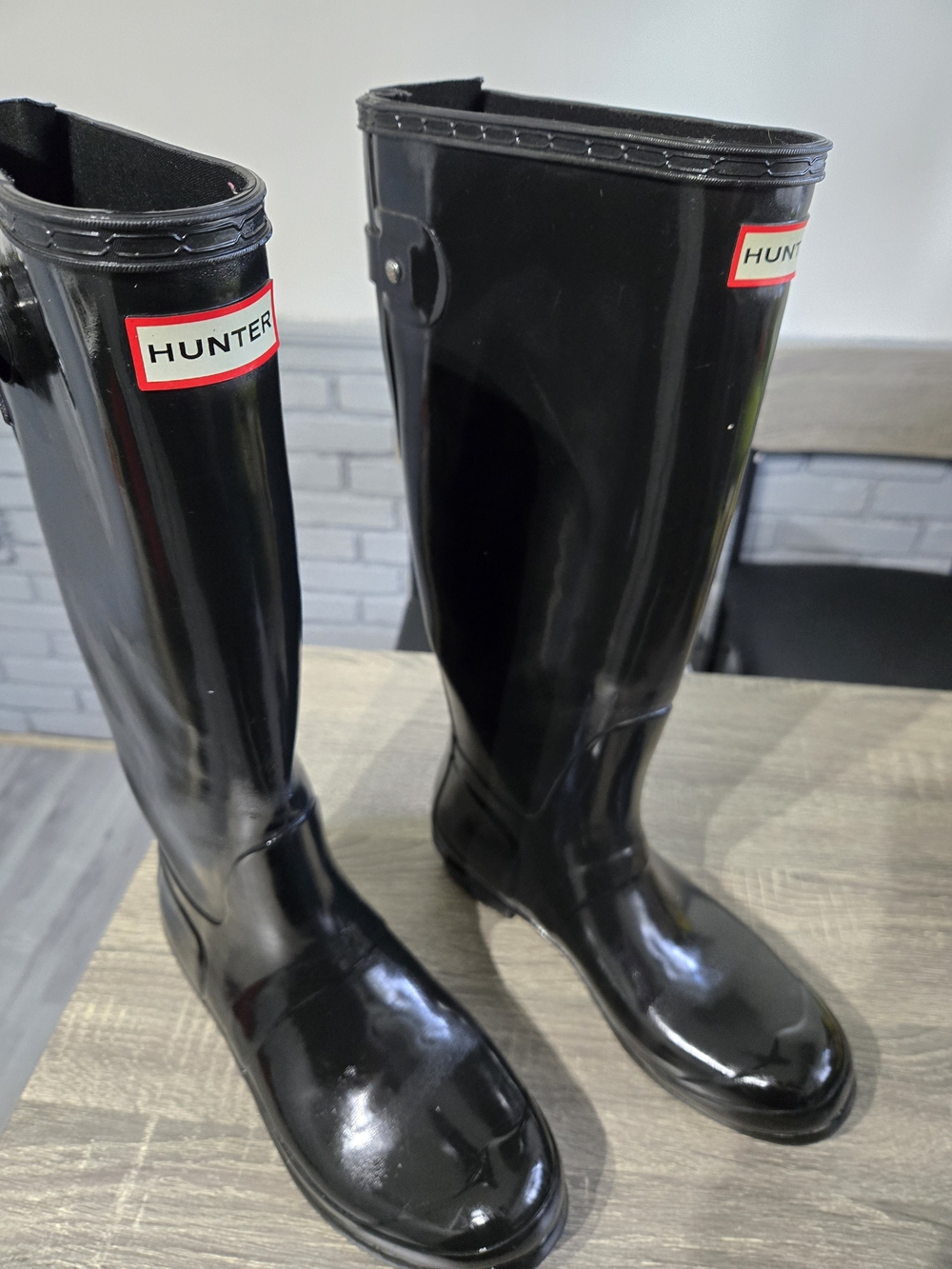 Hunter Black Gloss Rain Boots - Hunter